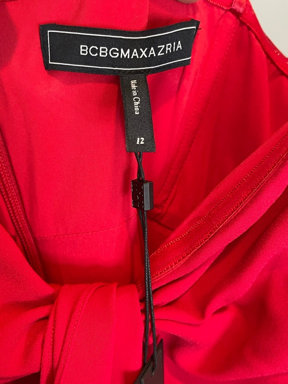 🧵DISCOUNT- BCBGMaxAzria Red Strapless Dress w Front Tie Detail 🧵 - Picture 3 of 7